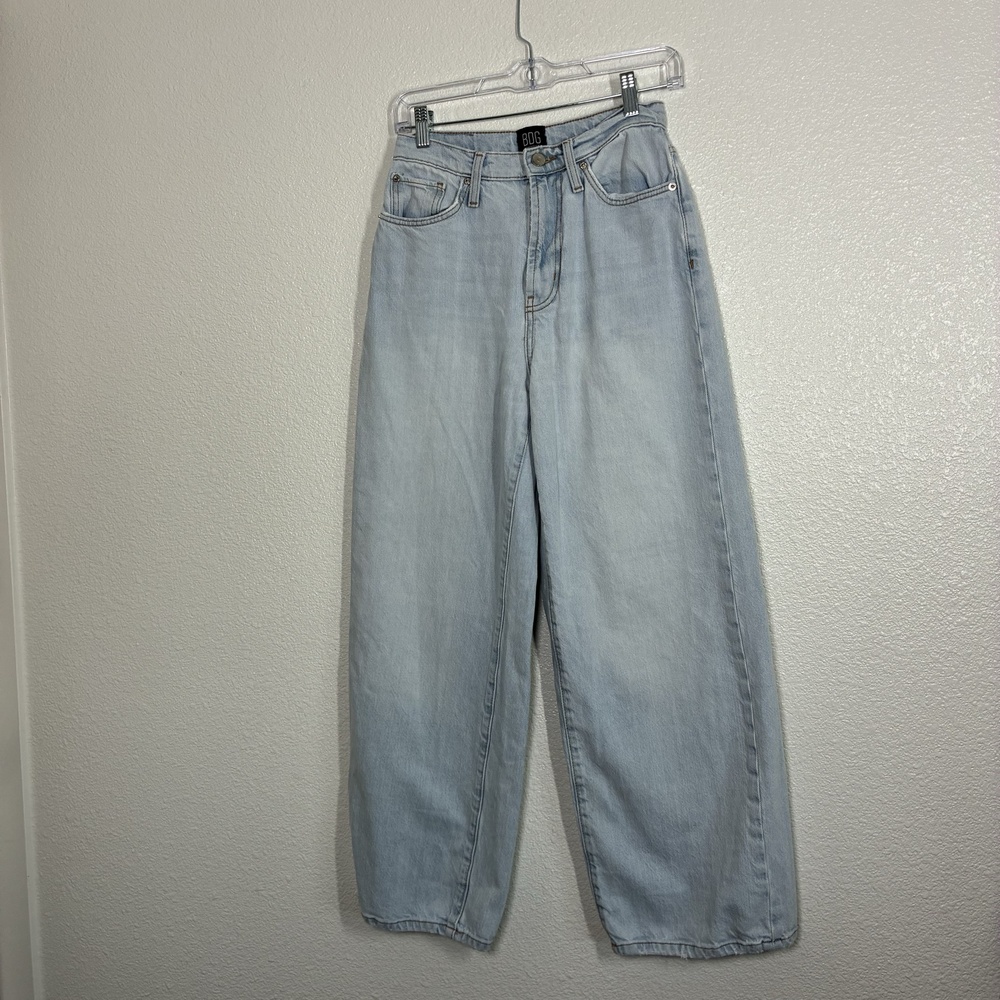 BDG High & Wide Jeans Womens 26 Blue Light Wash Wide Leg Denim Stretch 26x28